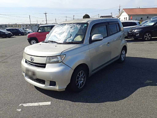 TOYOTA BB