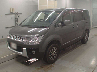MITSUBISHI DELICA D5