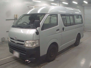 TOYOTA REGIUS ACE VAN