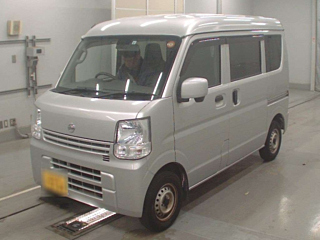 NISSAN CLIPPER VAN