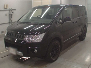 MITSUBISHI DELICA D5