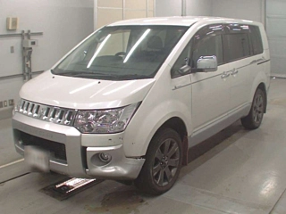 MITSUBISHI DELICA D5