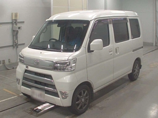 TOYOTA PIXIS VAN