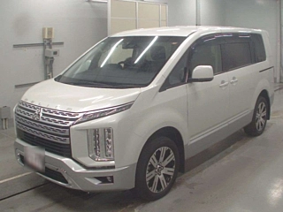 MITSUBISHI DELICA D5