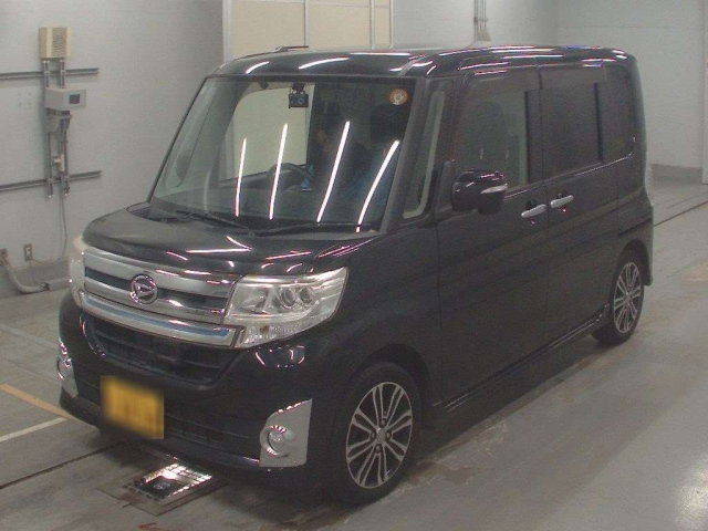 DAIHATSU TANTO 2014