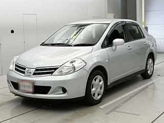 NISSAN TIIDA LATIO