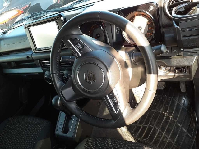 SUZUKI JIMNY SIERRA 2023