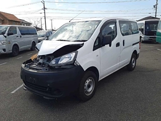 NISSAN NV200