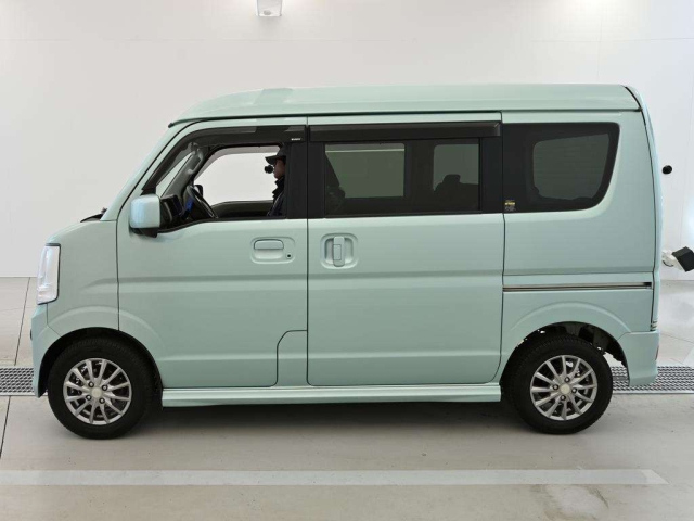 SUZUKI EVERY WAGON 2016