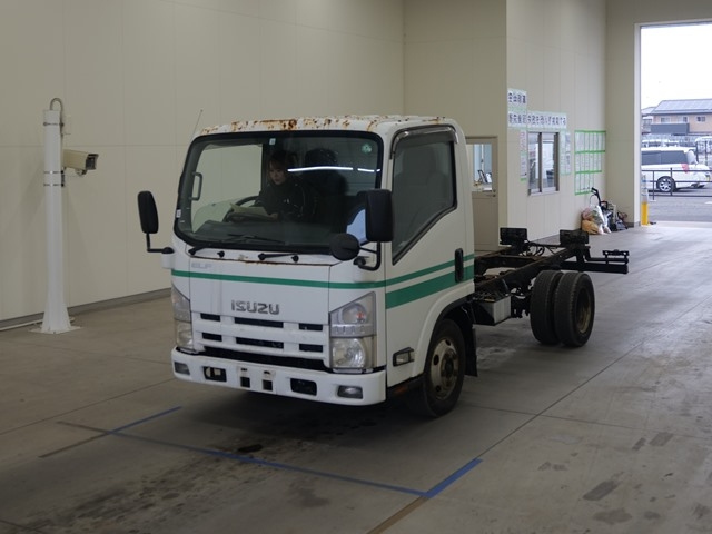 ISUZU ELF 2009