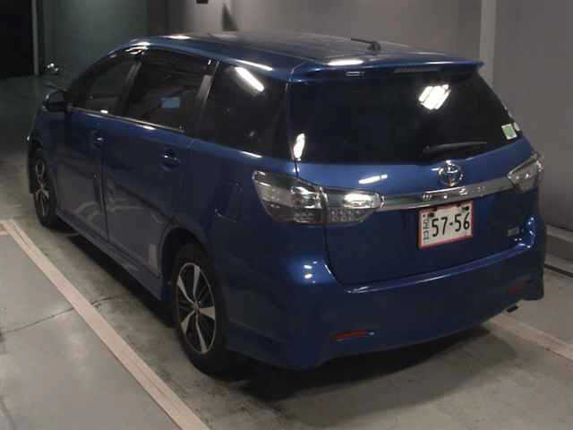 TOYOTA WISH 2013