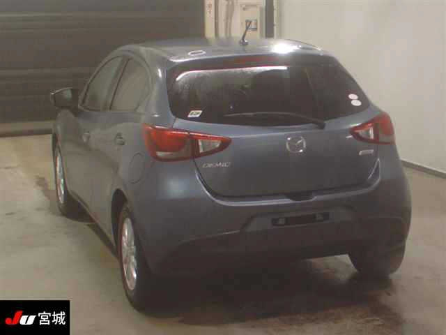 MAZDA DEMIO 2015