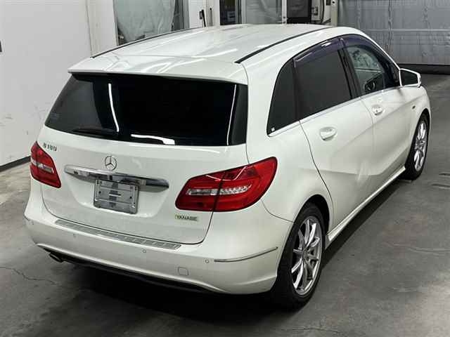 MERCEDES BENZ B CLASS 2012