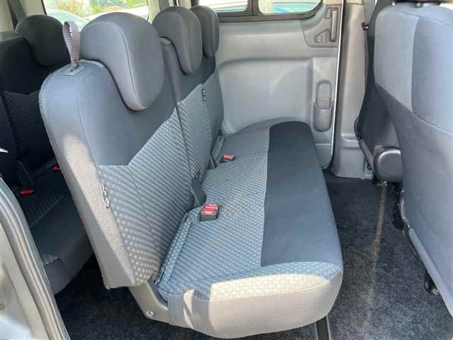 NISSAN NV200 2022