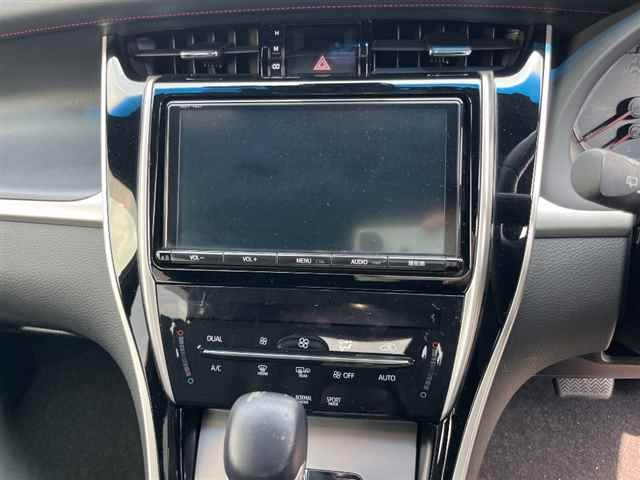 TOYOTA HARRIER 2017