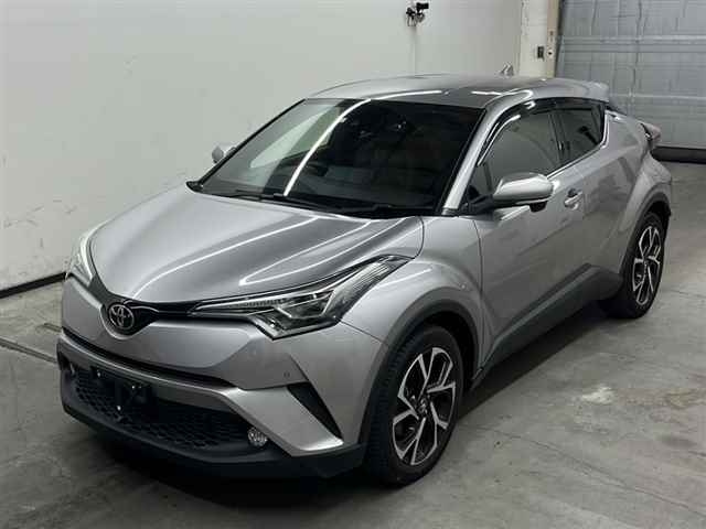 TOYOTA C-HR 2017