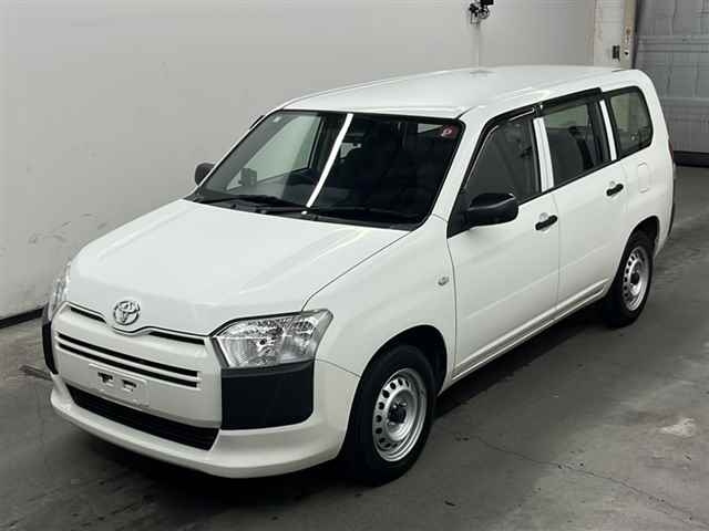 TOYOTA PROBOX 2019