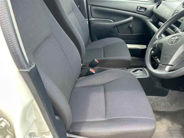 TOYOTA PROBOX 2019