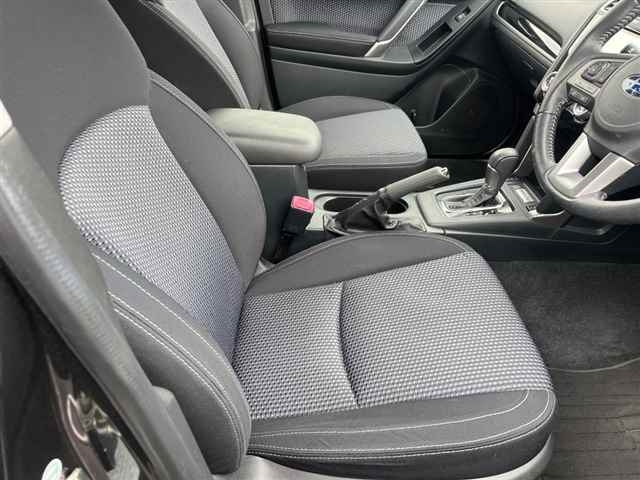 SUBARU FORESTER 2017