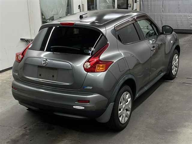 NISSAN JUKE 2010