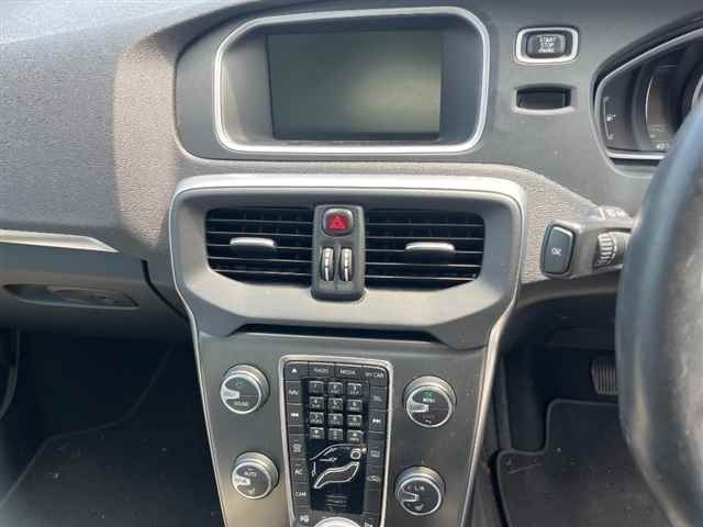 VOLVO V40 2013