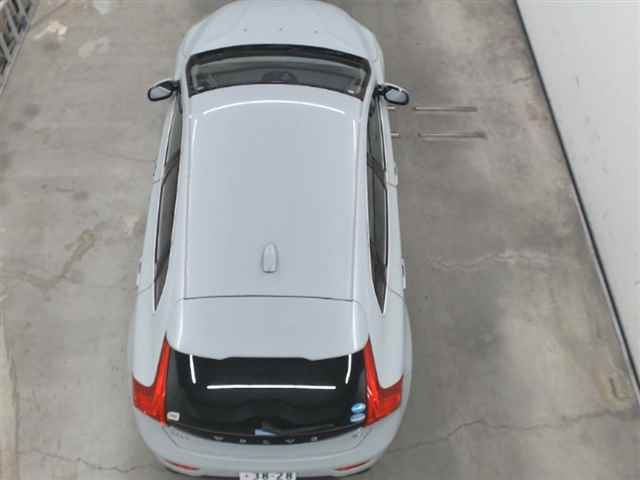 VOLVO V40 2013