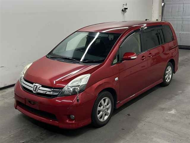TOYOTA ISIS 2013