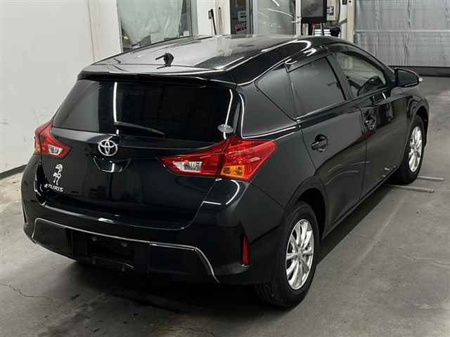 TOYOTA AURIS 2013