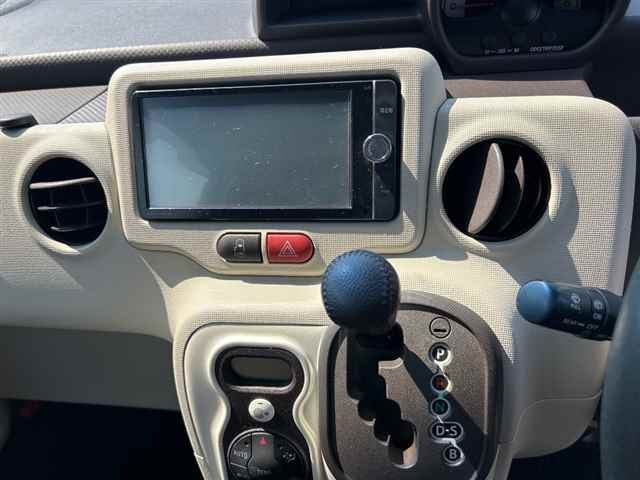 TOYOTA SPADE 2013