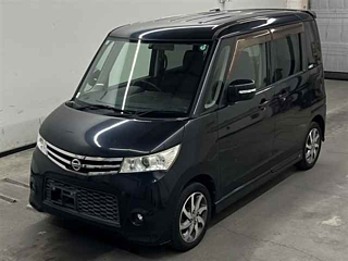 NISSAN ROOX 2013