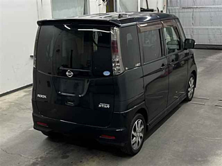 NISSAN ROOX 2013