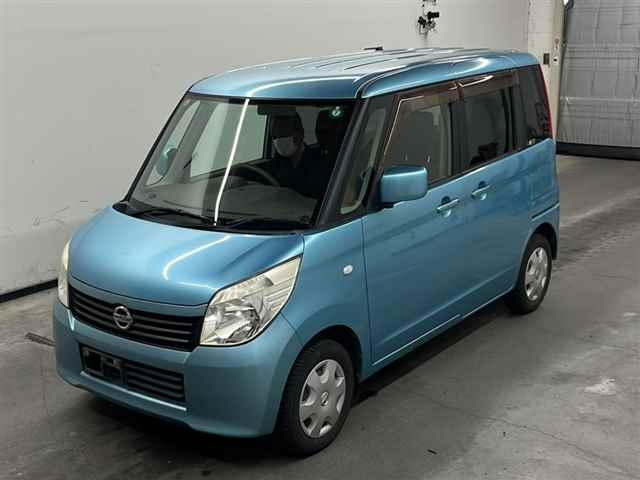NISSAN ROOX 2012
