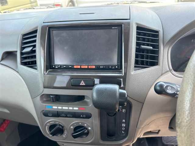 NISSAN ROOX 2012