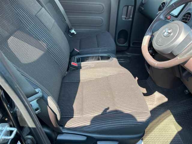 TOYOTA SPADE 2013