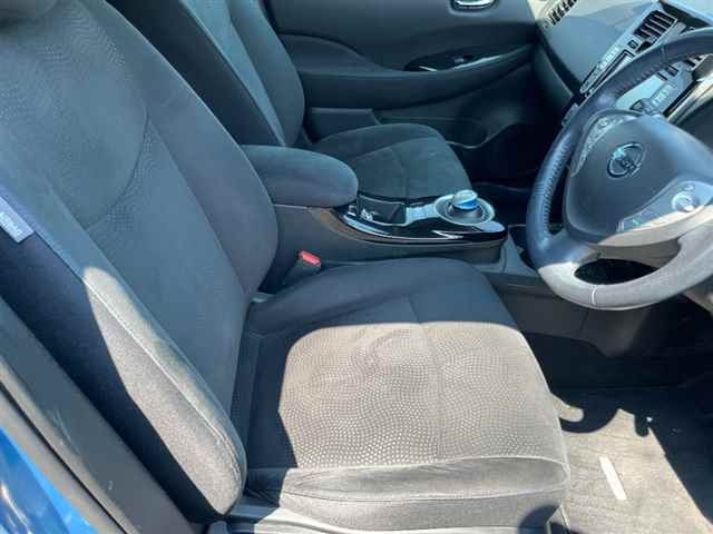 NISSAN LEAF 2014