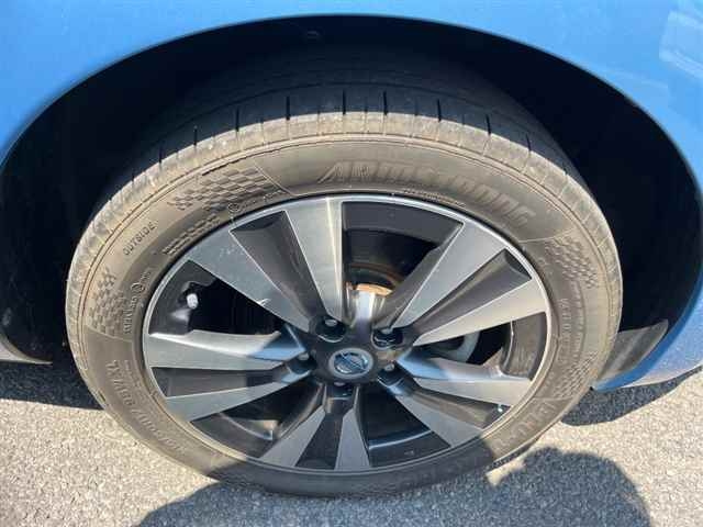 NISSAN LEAF 2014