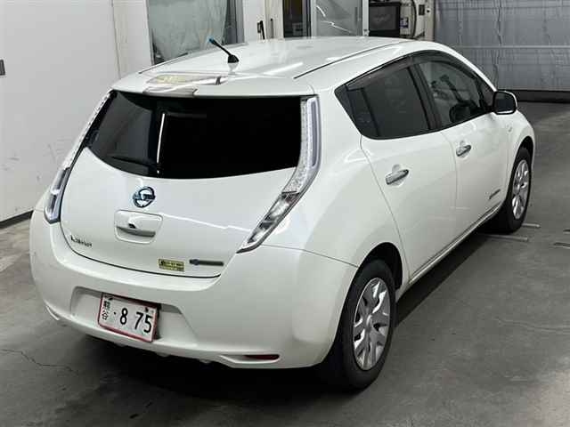 NISSAN LEAF 2014