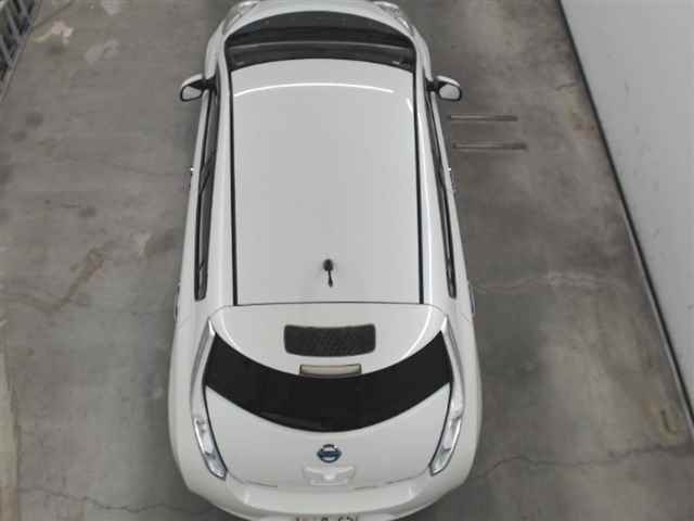 NISSAN LEAF 2014