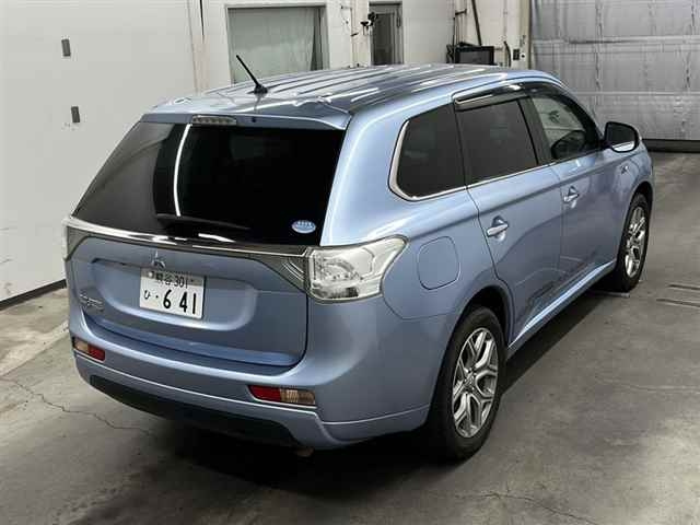 MITSUBISHI OUTLANDER PHEV 2014