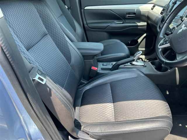 MITSUBISHI OUTLANDER PHEV 2014