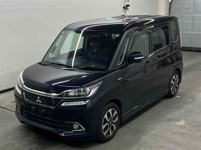 MITSUBISHI DELICA D2 2016