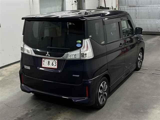 MITSUBISHI DELICA D2 2016