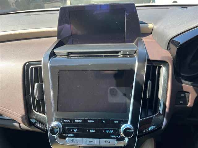 TOYOTA CROWN 2018