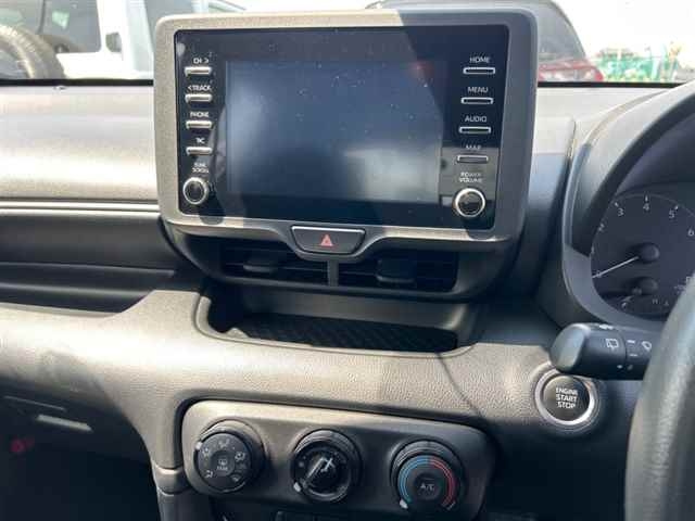 TOYOTA YARIS 2021