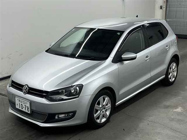 VOLKSWAGEN POLO 2011