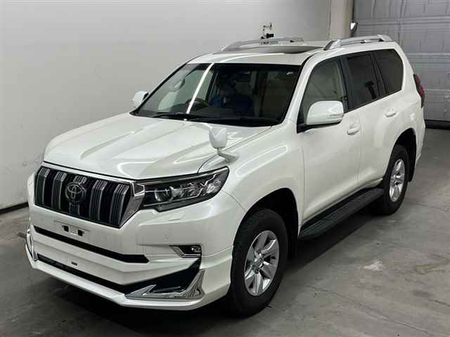 TOYOTA LAND CRUISER PRADO 2022