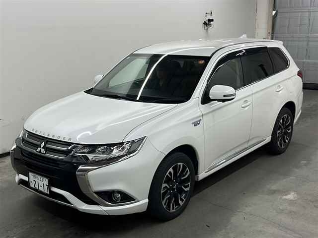 MITSUBISHI OUTLANDER PHEV 2016
