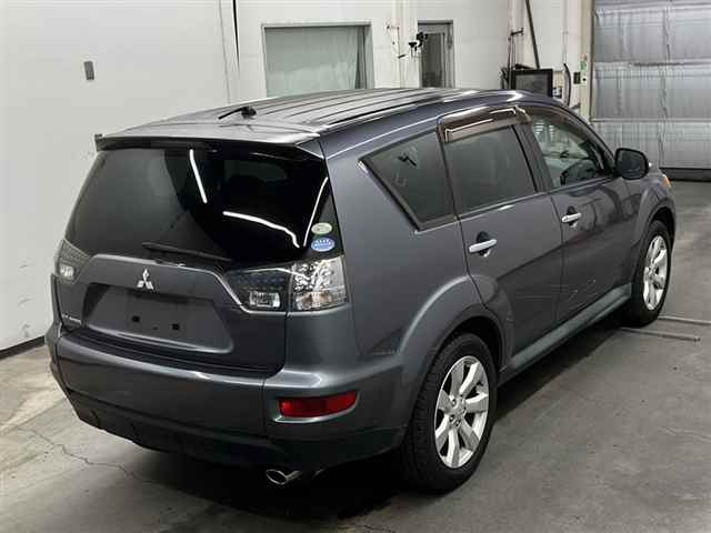 MITSUBISHI OUTLANDER 2010