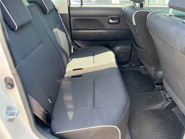 TOYOTA PIXIS SPACE 2012