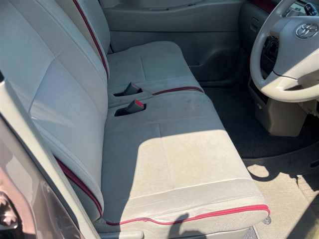 TOYOTA PIXIS SPACE 2012
